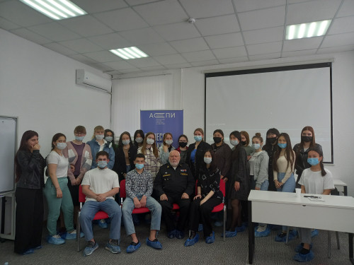 Встреча с писателем Николаем Черкашиным