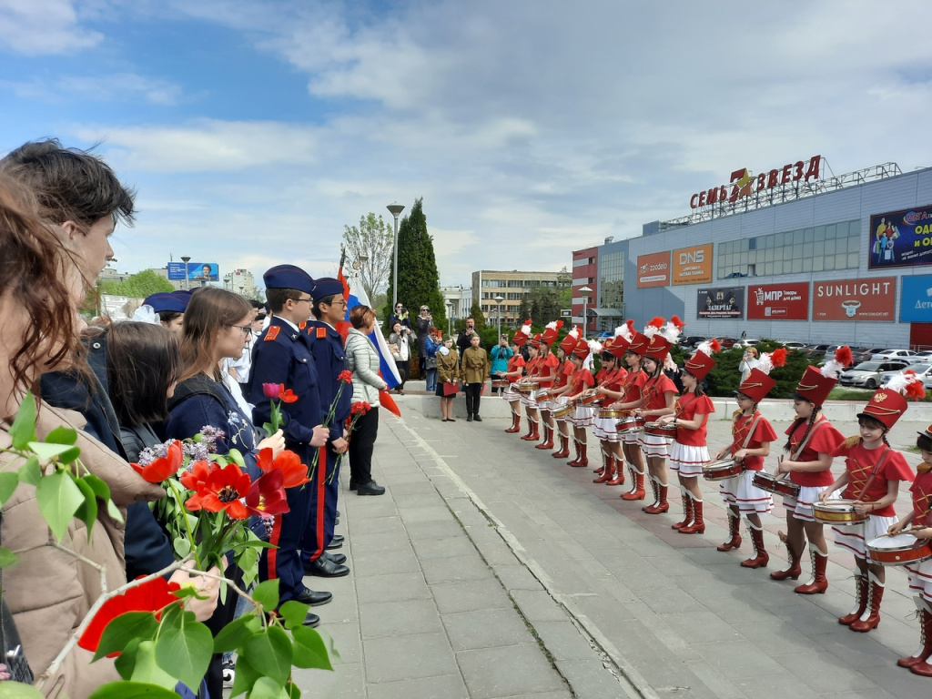 u191Qk3MM0E.jpg